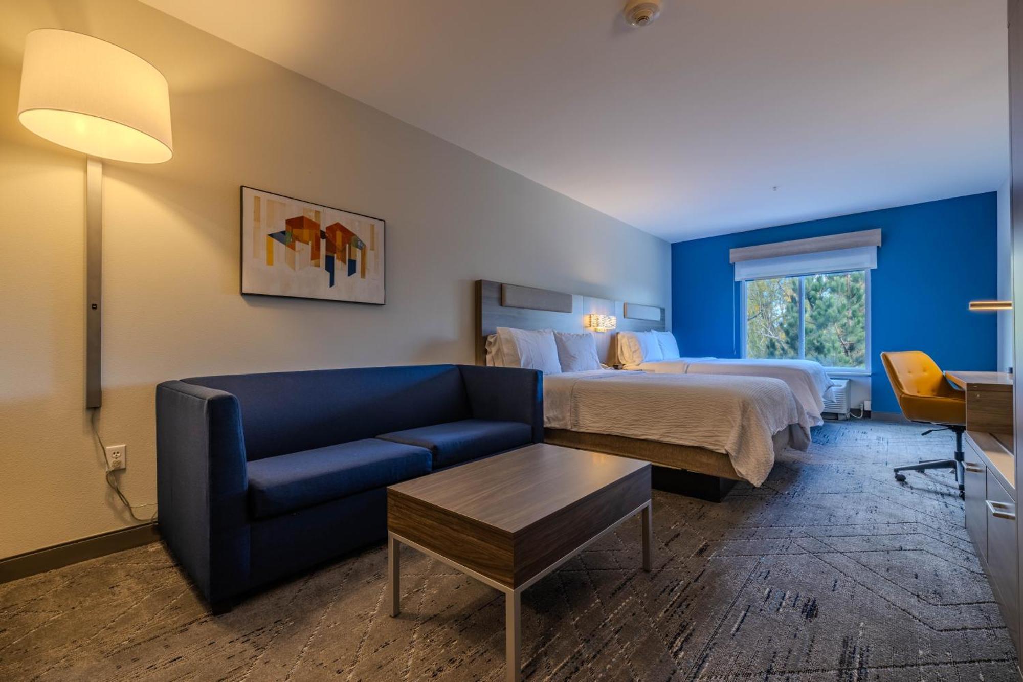 Holiday Inn Express & Suites Denver North - Thornton By Ihg Экстерьер фото